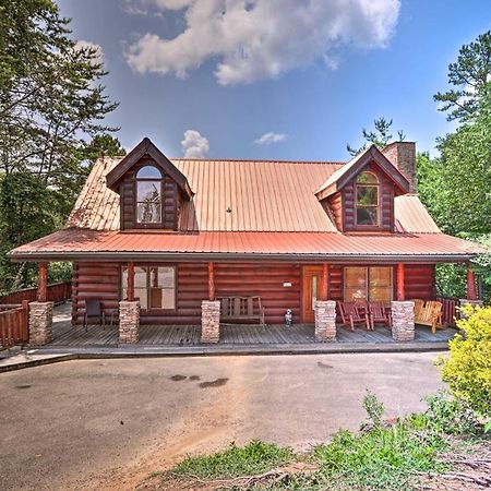 Pigeon Forge Getaway With Covered Patio And Hot Tub! Eksteriør billede