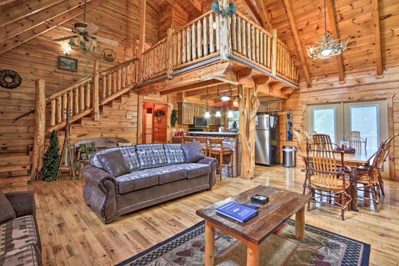 Pigeon Forge Getaway With Covered Patio And Hot Tub! Eksteriør billede