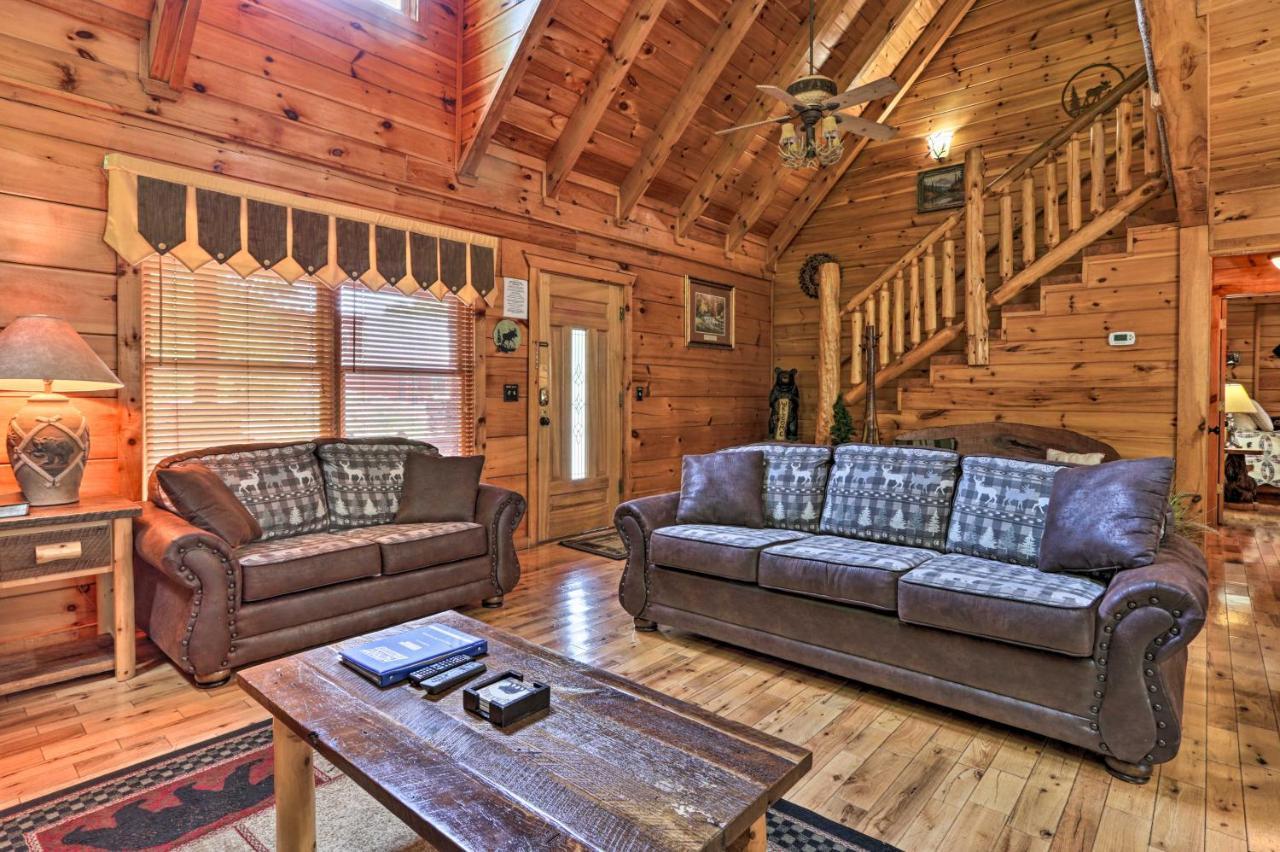 Pigeon Forge Getaway With Covered Patio And Hot Tub! Eksteriør billede