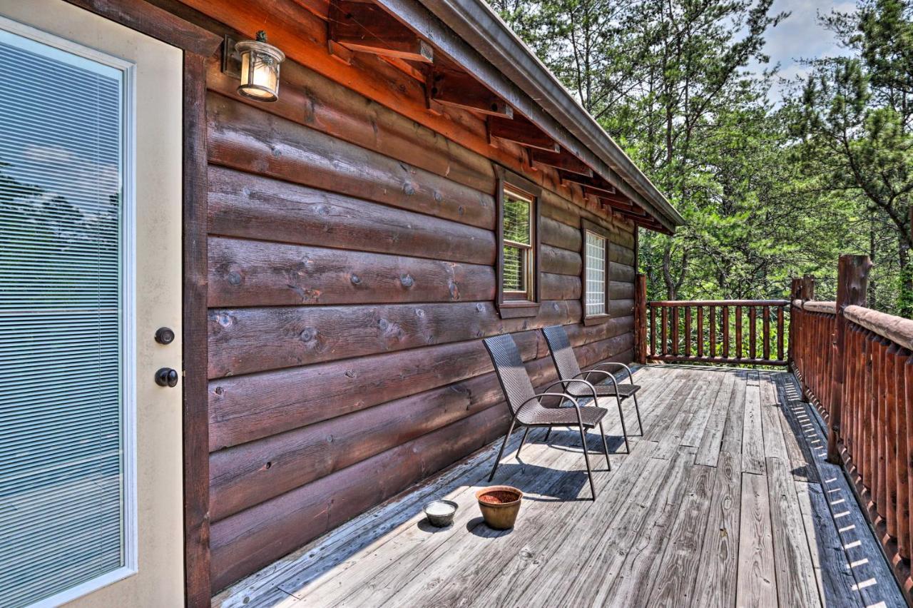 Pigeon Forge Getaway With Covered Patio And Hot Tub! Eksteriør billede