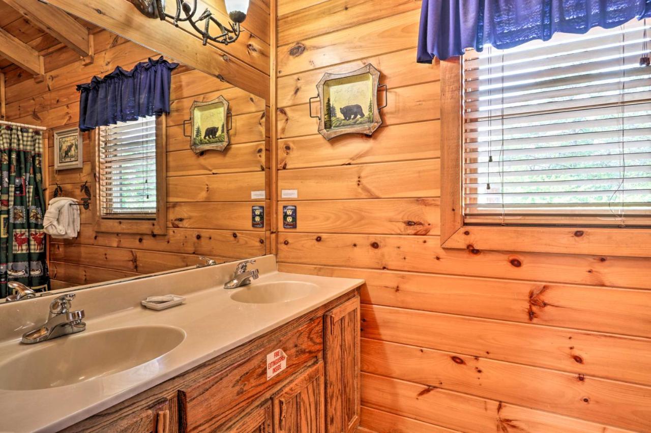 Pigeon Forge Getaway With Covered Patio And Hot Tub! Eksteriør billede