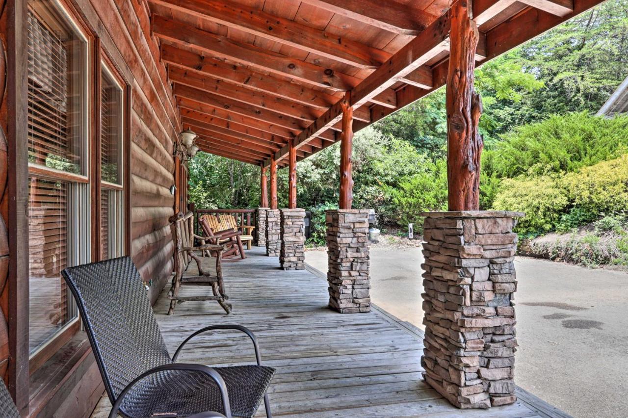Pigeon Forge Getaway With Covered Patio And Hot Tub! Eksteriør billede