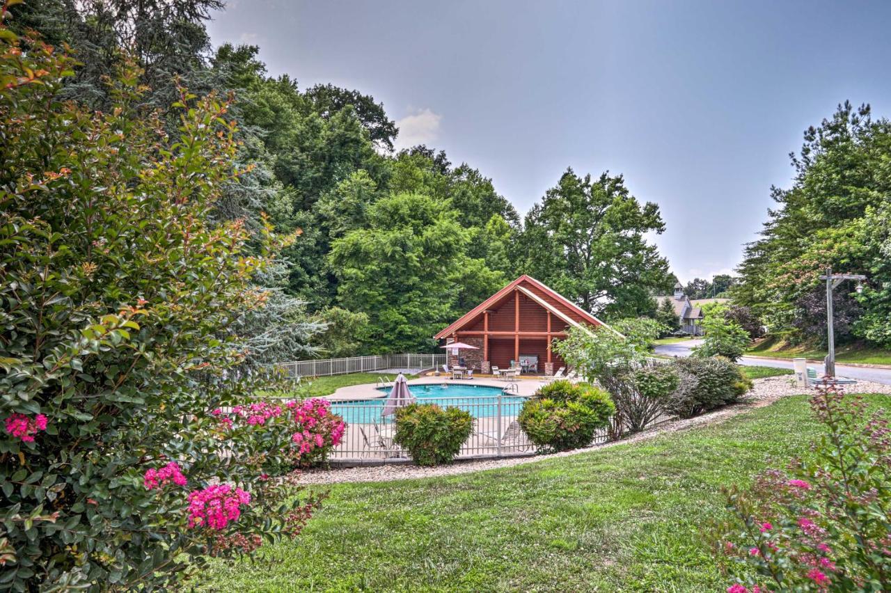Pigeon Forge Getaway With Covered Patio And Hot Tub! Eksteriør billede