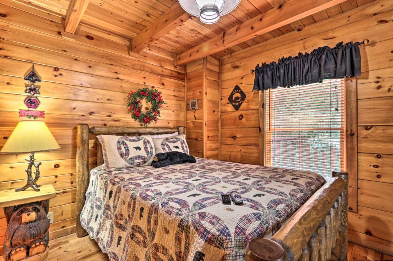 Pigeon Forge Getaway With Covered Patio And Hot Tub! Eksteriør billede