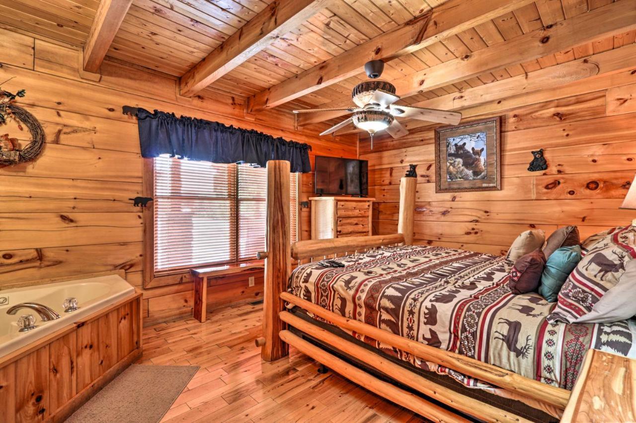 Pigeon Forge Getaway With Covered Patio And Hot Tub! Eksteriør billede