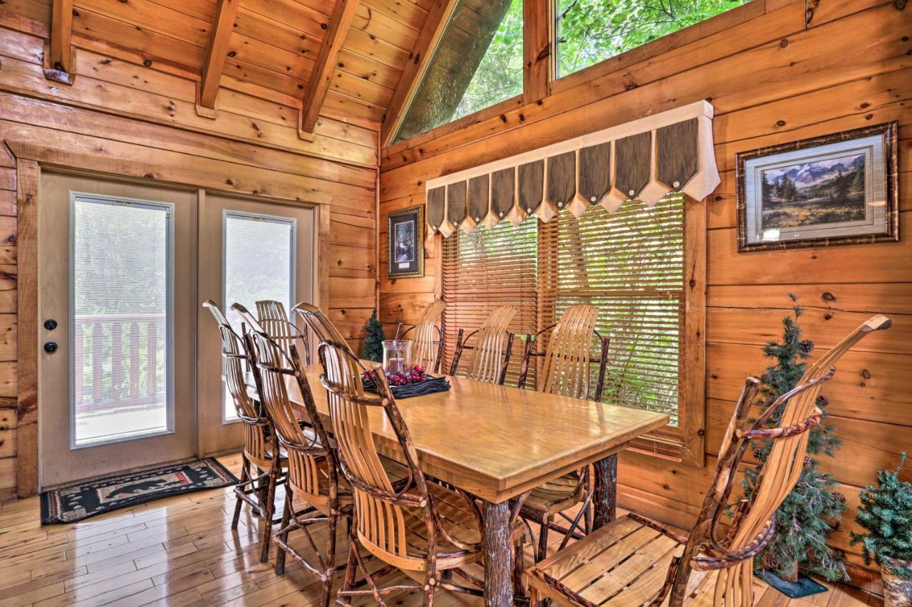 Pigeon Forge Getaway With Covered Patio And Hot Tub! Eksteriør billede