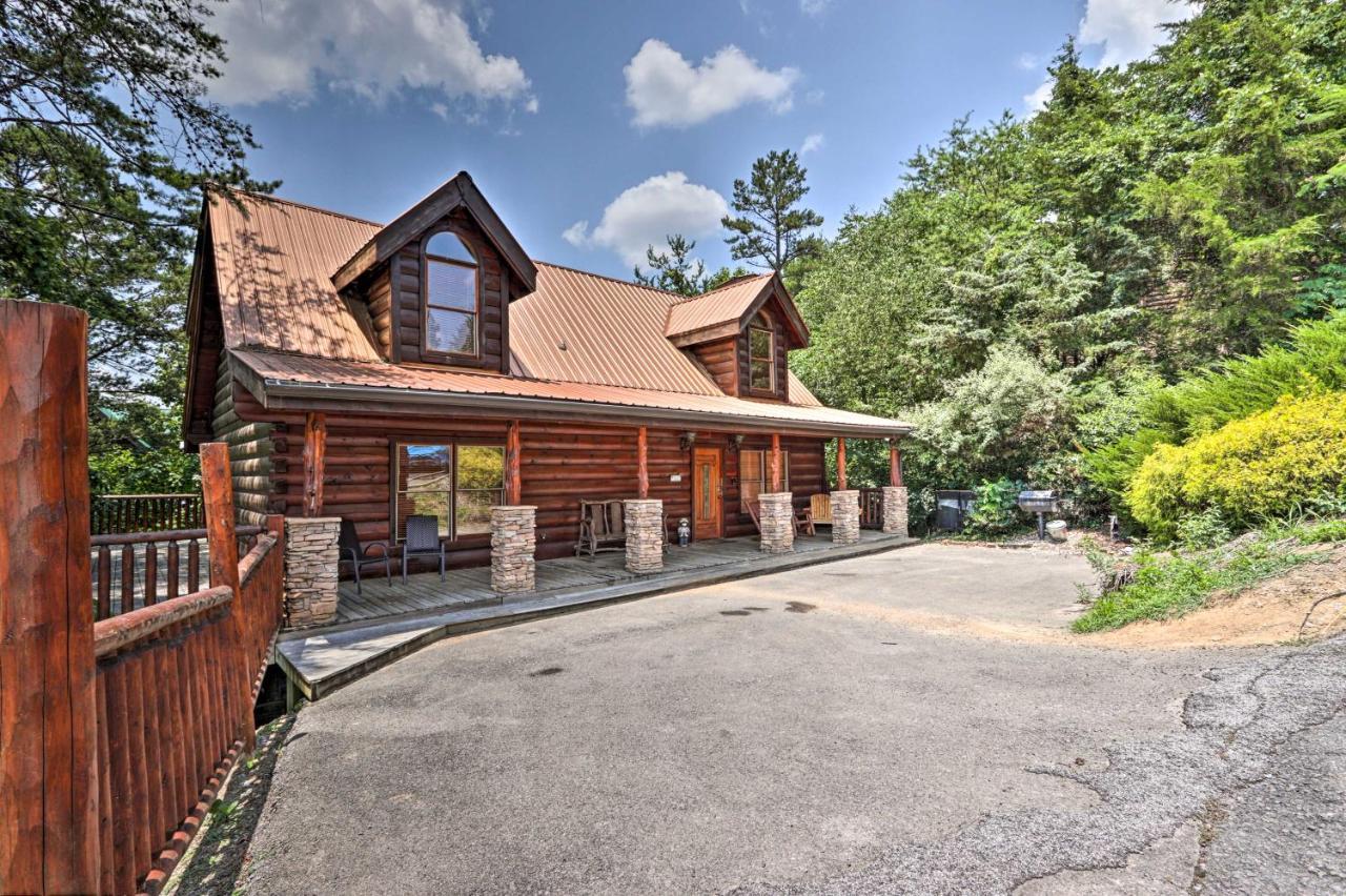 Pigeon Forge Getaway With Covered Patio And Hot Tub! Eksteriør billede