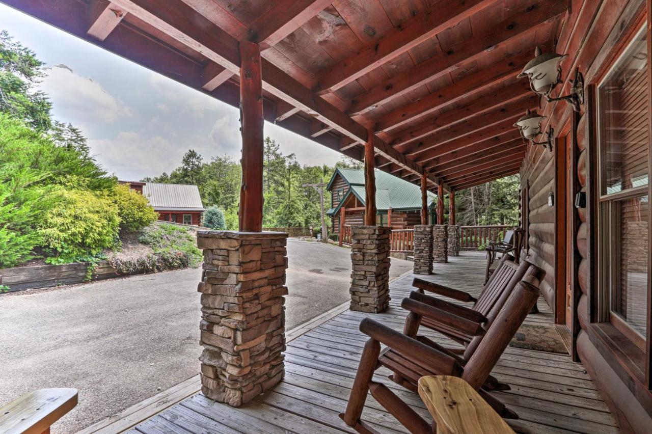Pigeon Forge Getaway With Covered Patio And Hot Tub! Eksteriør billede